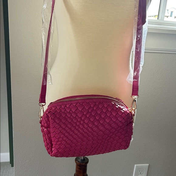 Handbags - Crossbody Bag